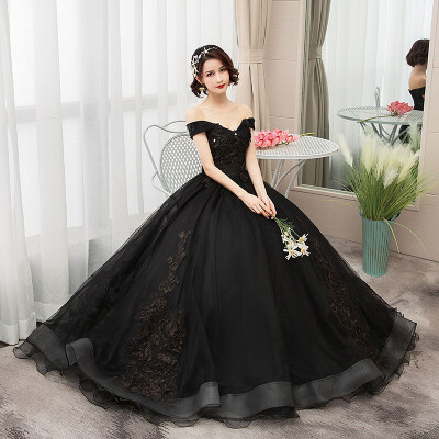 

2019 Vintage Quinceanera Dresses 4colors Lace Embroidery Luxury Party Prom Evening Dress