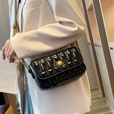 

Small fragrance bag female 2019 new wave fashion wild Korean version of the small square bag shoulder Messenger bag Lingge chain bag