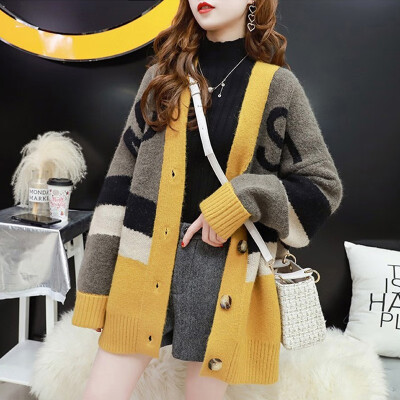 

New womens long cardigan sweater letter printing fashion loose fashion casual Korean version of the knitted jacket