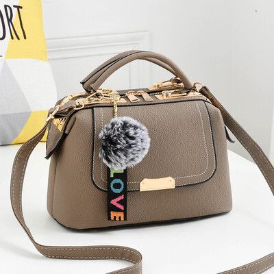 

Female bag 2019 new bag female Korean version of the steel clip cool fashion womens bag slung shoulder bag