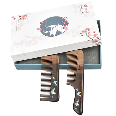 

Comb twin wood comb whole wood set Christmas gift 3D three-dimensional embossed painted send his girlfriend to send girlfriends