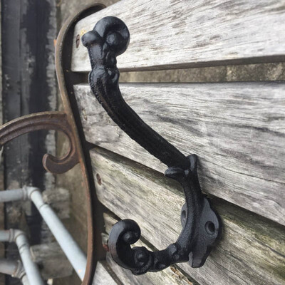 

5PCS Vintage Style Cast Iron Wall Mounted Coat Hooks Hat Hanger Hall Tree Black