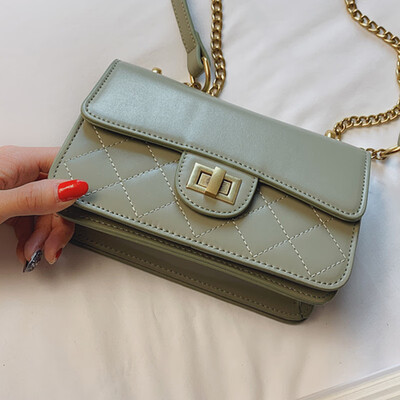 

Hong Kong style retro woman 2019 new version of rhomboid chain small square bag foreign air texture slanted single shoulder small