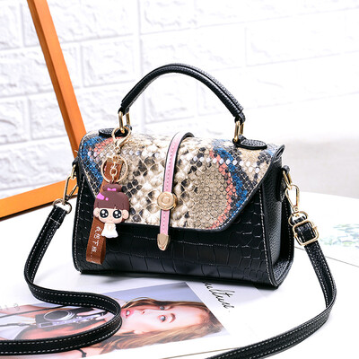 

2019 spring new womens bag small square bag handbag trend Korean version of the shoulder bag Messenger bag