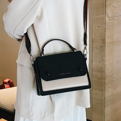 

Ins super fire fashion one shoulder small bag female 2019 wild Korean version of the ocean simple broadband scrub portable Messenger