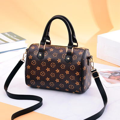 

Female bag 2019 new bag female Korean version of the fashion casual handbags Messenger shoulder single wild handbag