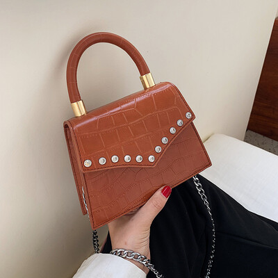 

North bag slung mini bag new 2019 Korean handbag female small trapezoidal bag shoulder fairy bag