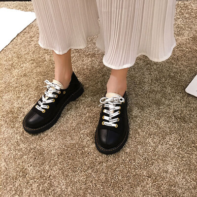 

Black shoes womens autumn Korean fashion Joker ins tide lace-up low-top shoes handsome patent leather casual shoes