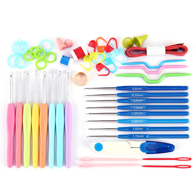 

16 Multi Aluminum Crochet Hooks Set Soft Grip Handle Knitting Needles Case