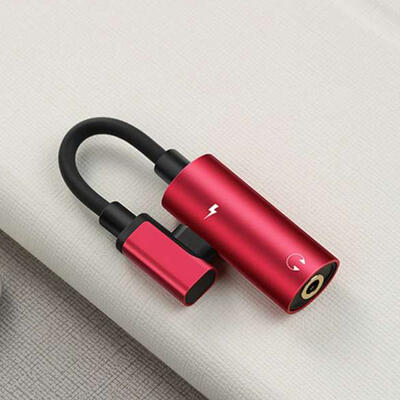 

Type-C To 35mm Audio And Charge Adapter 2-in-1 USB-C Earphone Charging Splitter-11cm
