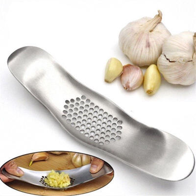 

Stainless Steel Home Kitchen Mincer Tool Garlic Press Crusher Squeezer Masher