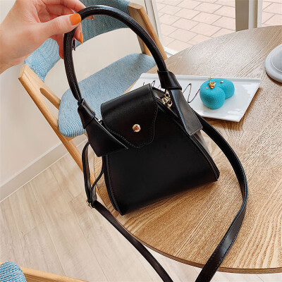 

Qiao Bani 2019 new Korean chic fashion street shoot trend wild geometric bag hand shoulder shoulder diagonal handbag