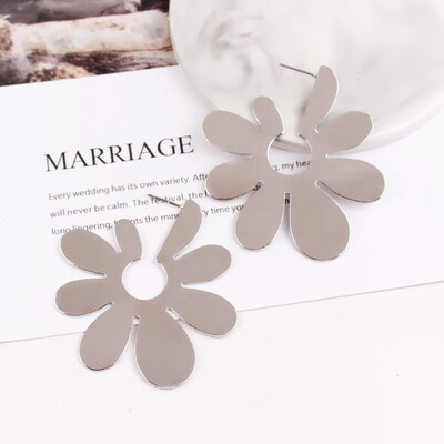 

E1016 New Fashion Painted Metal Big Leaf Earrings Statement Flower Stud Earrings For Women Wholesale Jewelry Pendientes Mujer
