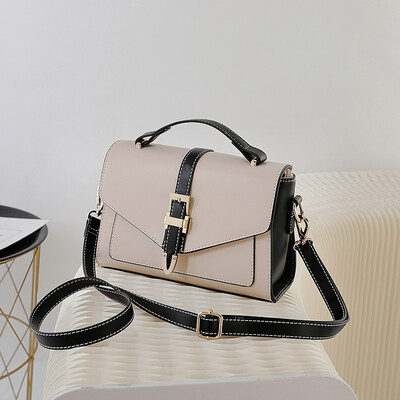 

In summer ins ultra-hot portable girls are in vogue in Korean version of Joker shoulder bag messenger bag