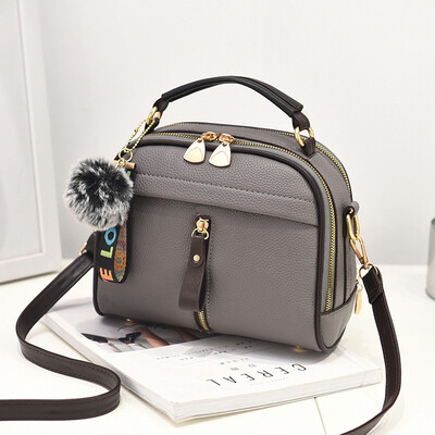 

Womens bag 2019 new womens bag cool Korean version of the fresh small bag trend fashion single shoulder Messenger bag