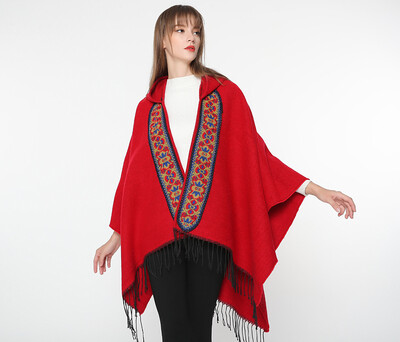 

2018 new ladies national style imitation cashmere flower pattern Nepal wind shawl slit long cloak