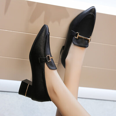

Coarse-heeled single-shoe womens shoes Autumn retro-tipped small leather shoes with medium-heeled white-collar work shoes comfort