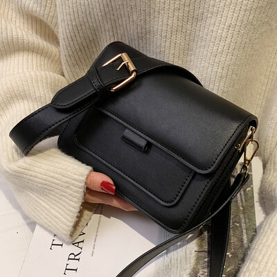

Small bag women 2019 winter new Korean retro shoulder Messenger bag fashion simple small square bag