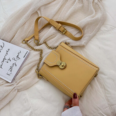 

Chic mini small bag high sense of foreign style womens bag new 2019 fresh lock bucket bag shoulder Messenger bag