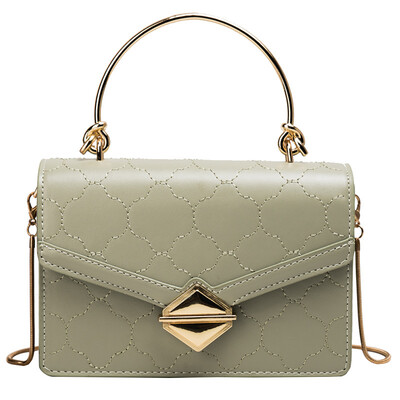 

Ins with the new paragraph on the new small bag female 2019 new summer tide Korean version of the wild Messenger shoulder chain shell shell bag