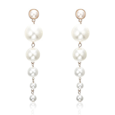 

2019 New Pearl Earrings Fashion Korea Meteorite Metal Silver Elegance Charm Cute Sequin Womens Earrings For Winter Jewelry
