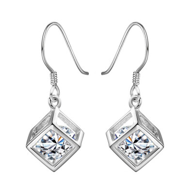 

Women Fashion 1 Pair 925 Sterling Silver Earring Crystal Cube Shape Earrings