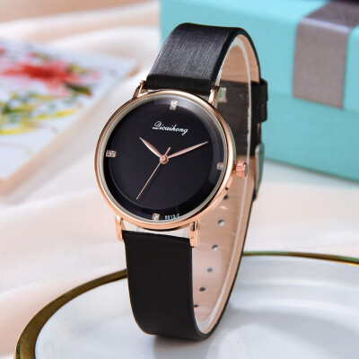 

RM Licaihong Simple Stylish Sea Thread Flat Dial With Quartz Ladies Quartz Watch