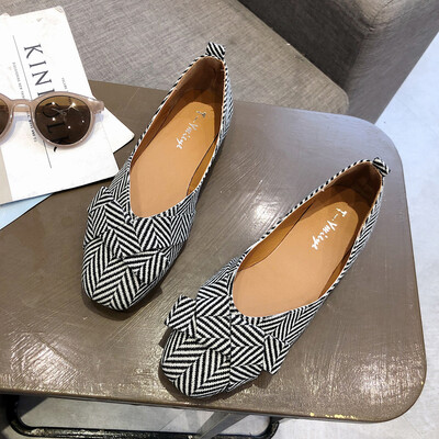 

Korean version of shallow flat sole female summer striped cloth fairy wind square head soft bottom large size female pouring shoes