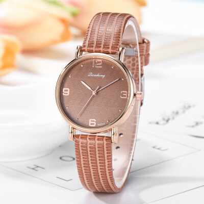 

Hot Sale Women Watches Roman Numerals Dial Ladies Quartz Wristwatch Casual Design Leather Strap Casual Clock Montre Femme