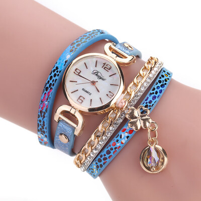 

New womens watch four-leaf clover pendant bracelet quartz