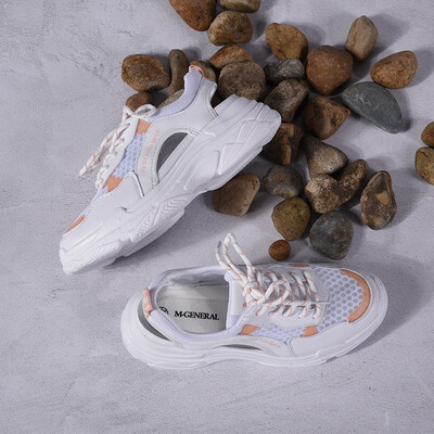 

Chic sneakers female Korean version of ulzzang Harajuku wild hollow breathable casual mesh shoes