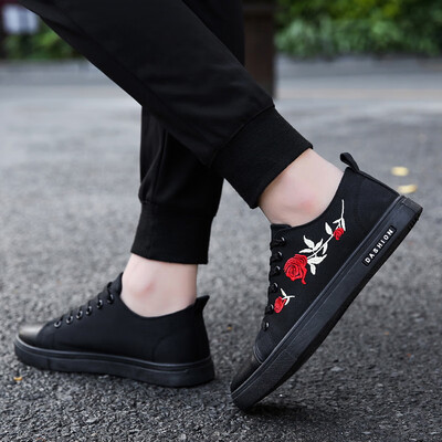 

Summer Canvas Shoes Mens Korean Version Baitao Leisure Board Shoes Mens Soft-soled Black Cloth Shoes Social Black Tide Shoes