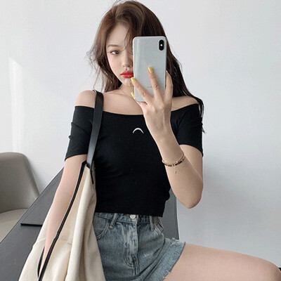 

Crescent Moon Print embroidered U-collar short sleeve T-shirt crop top women t shirt streetwear Korean Style clothing female