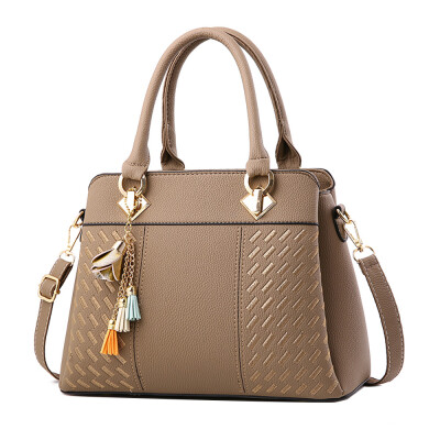 

Tailored Women Bag Fashion Woven Pattern Handbag Shoulder Bag