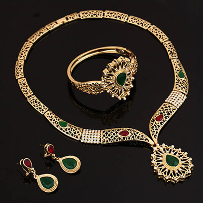 

Rhinestone Gorgeous Gold Plating Necklace Earrings Set
