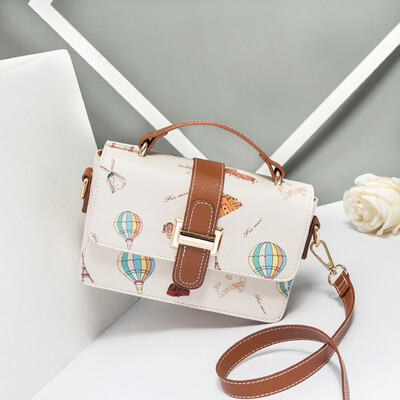 

Summer ins super - fire young girl 2019 Korean version of single - shoulder satchel fashion students across