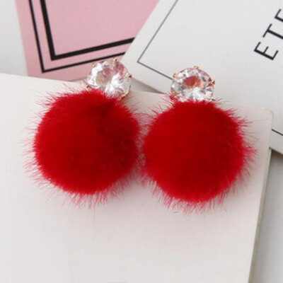 

New Temperament Short Paragraph Earrings Personalized Simple Hair Ball Female Models Earrings