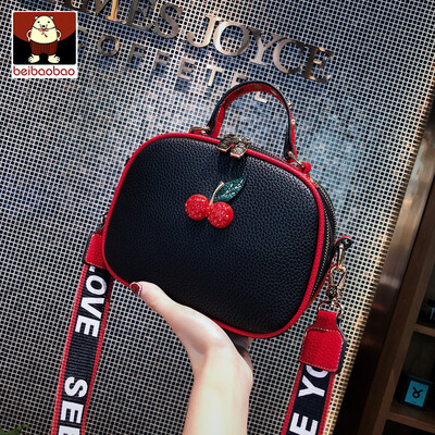 

Small bag female 2019 new tide port wind messenger bag Korean version of Joker retro small square bag hand bill of lading shoulder