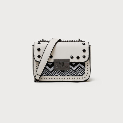 

Qiao Bani 2019 new Korean fashion Dongdaemun rivet small square bag shoulder diagonal tide handbags a generation