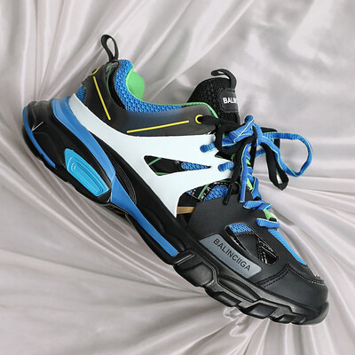 

New spring mens shoes breathable casual running shoes fashion trend Korean version of tide shoes sports shoes men