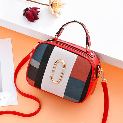 

Summer womens new wave Korean fashion shoulder Messenger bag Joker color small square bag