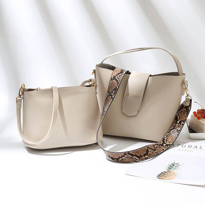 

Tailored Lady Handbag Shoulder Bag Tote Purse Fashion Leather Snake-like Shoulder Strap