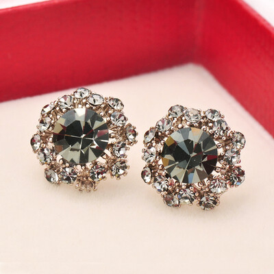 

French retro fashion flower earrings temperament earrings