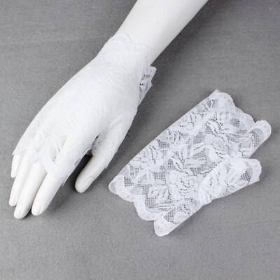 

LADIES BLACK LACE FINGERLESS GLOVES HALLOWEEN FANCY DRESS WEDDING GOTH MADONNA