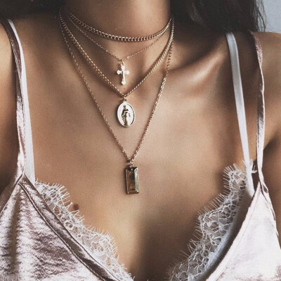 

Multi Layer Shell Pendant Necklace For Women Gold Chain Necklace Crystal Choker Necklaces Summer Bohemian Best Friend Jewelry