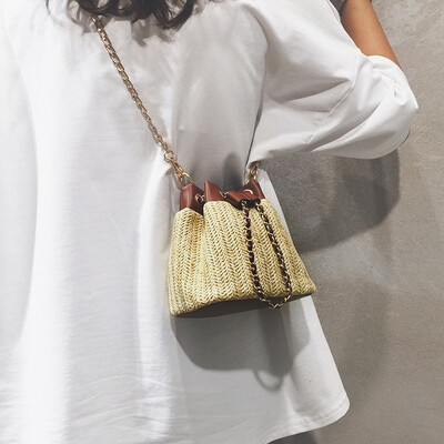 

Fashion straw bag handbag 2019 new wild bucket bag summer small fresh ins foreign gas chain Messenger bag