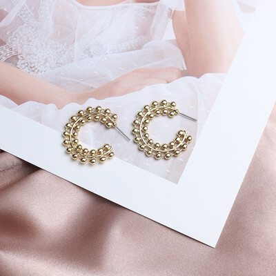

In 2019 the new brand design opening C-series earrings generous minimalist temperament wild Korean earrings for women