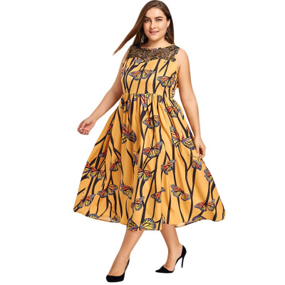 

Plus Size Lace Yoke Butterfly Print Dress