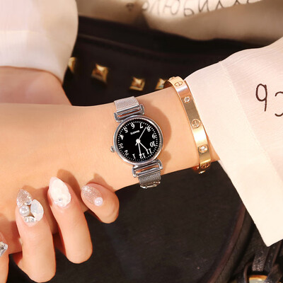 

Ins Cold Wind Watch Female Students Korean Simple chic Literary Retro Leisure Large Temperament Chain Quartz Watch