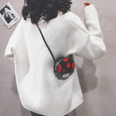 

Small bag female 2019 new cartoon cute mushroom mini purse Japanese soft sister girl shoulder Messenger bag